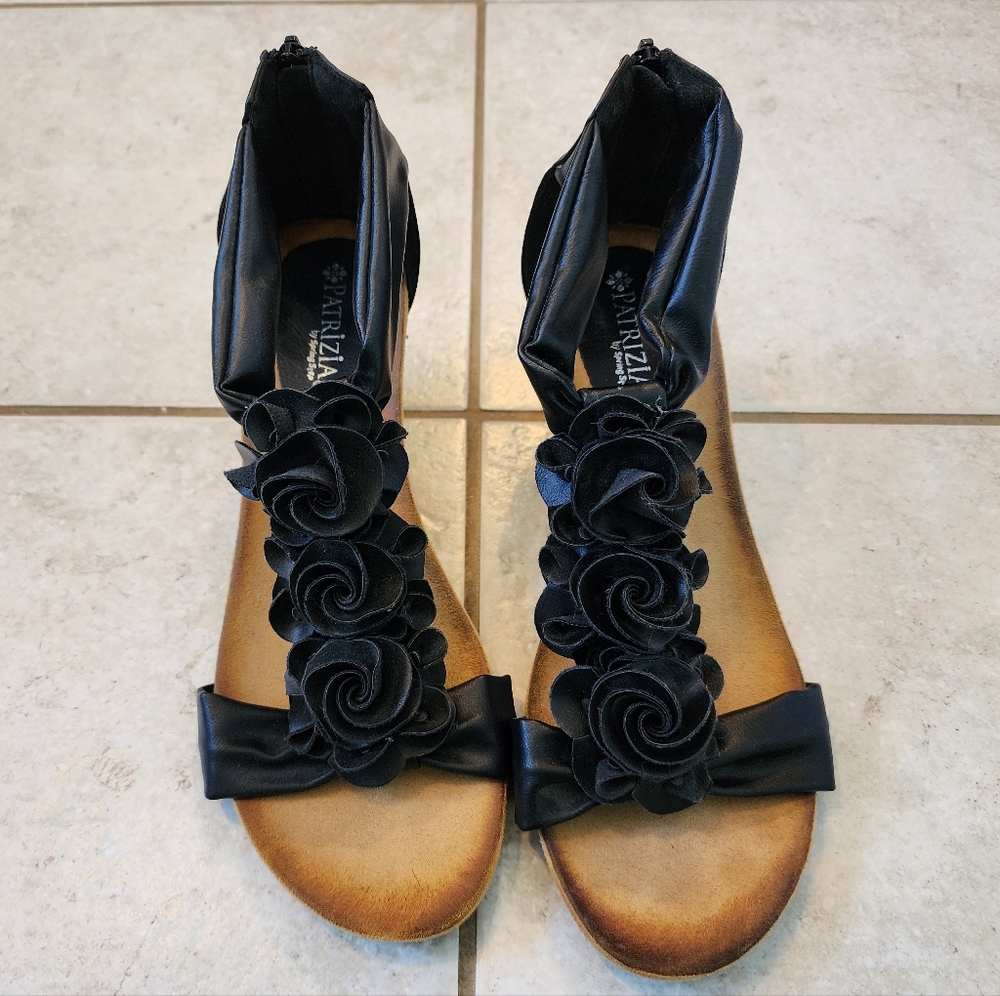 Black Gladiator Sandals with Floral Embellishments